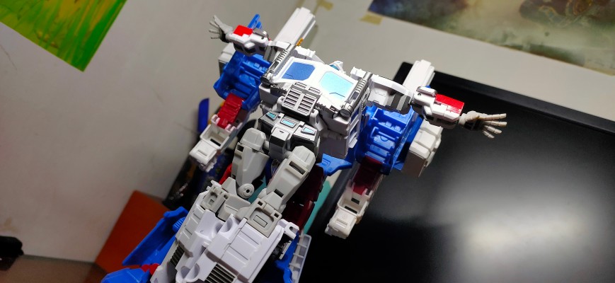 变形金刚レジェンズ LG14 ウルトラマグナス