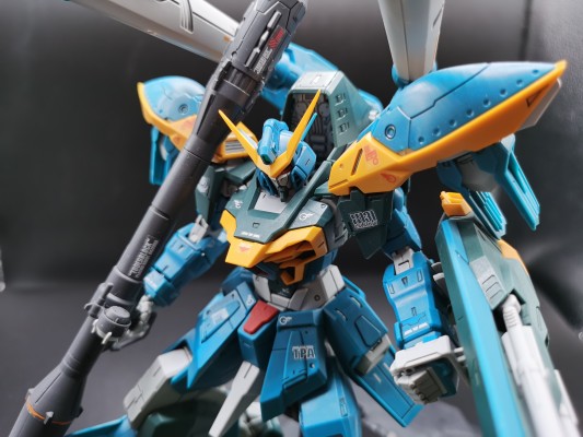 FULL MECHANICS 1/100  灾厄高达