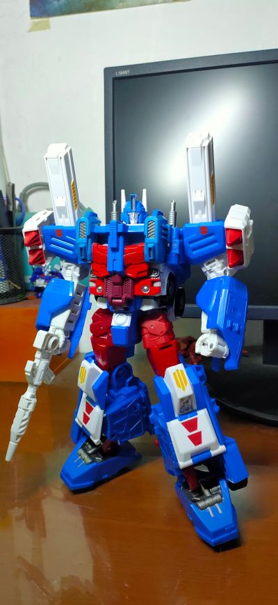 变形金刚レジェンズ LG14 ウルトラマグナス