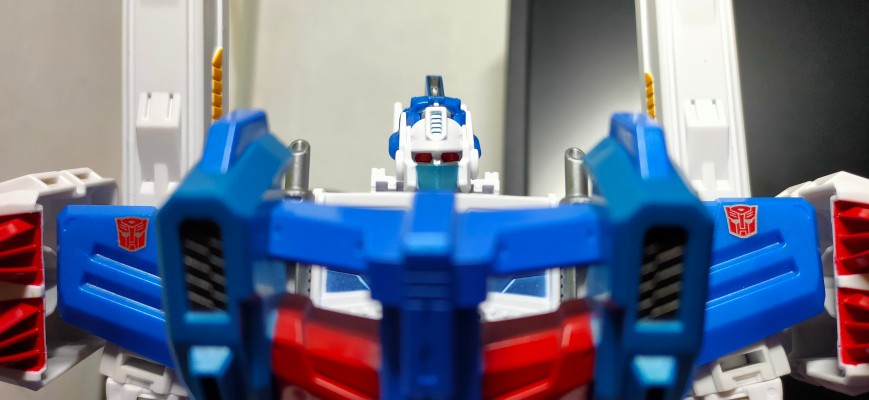 变形金刚レジェンズ LG14 ウルトラマグナス