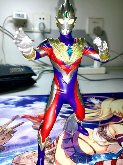 英雄勇像  特利迦奥特曼 特利迦奥特曼 A款