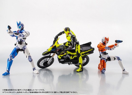S.H.Figuarts 假面骑士零一  升蝗摩托 与 高跃冲击特效件 套装