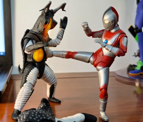 S.H.Figuarts  佐菲