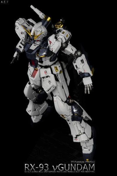 RG 1/144 高达基地专属商品   ν高达［钛金质感］