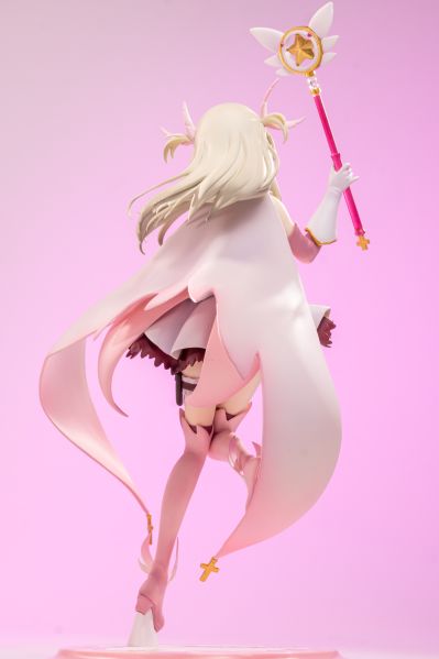 Fate/kaleid liner 魔法少女☆伊莉雅 Prisma☆Phantasm 伊莉雅斯菲尔·冯·爱因兹贝伦