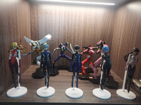 HG手办 EVA新剧场版&EVA新剧场版：Q エヴァ13号机 