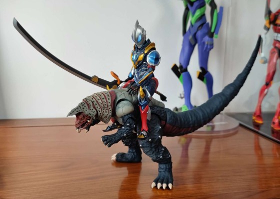 S.H.Figuarts  哥尔赞