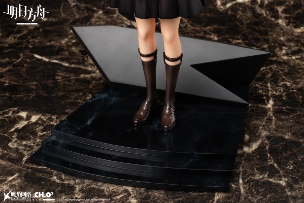 明日方舟 安洁莉娜 前航远歌