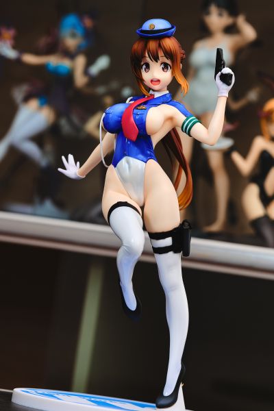 紧张的工作 工作1：巡查小姐 樱田彩阳 限定版