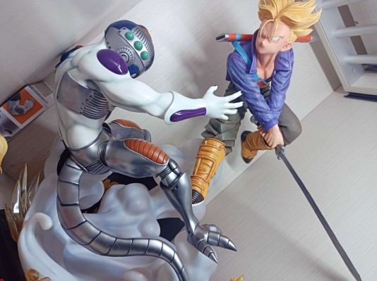 龙珠Z 未来特兰克斯 超级赛亚人 VS 机械弗利萨