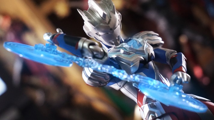 S.H.Figuarts  泽塔奥特曼 德尔塔天爪