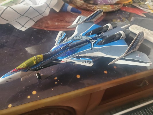 DX超合金 剧场版 超时空要塞DELTA 绝对LIVE VF-31AX 卡伊洛斯 进阶型（疾风专用机）