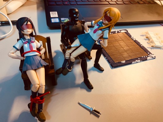figFIX #SP-001 江户川柯南 + figma #SP-058 犯人