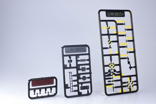 双色成形模型配件 「铁路道口」