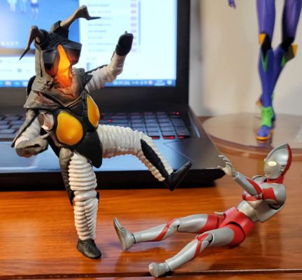 S.H.Figuarts  芝顿 一兆度火球版