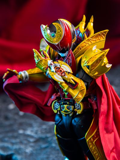 S.H.Figuarts(真骨雕制法)   假面骑士月骑 魔皇形态