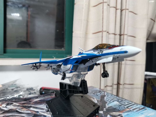 DX 超合金 超时空要塞DELTA 绝对LIVE VF-31J 齐格飞 疾风·伊梅尔曼专用机 【FAULD投影单元装备】