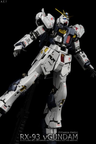 RG 1/144 高达基地专属商品   ν高达［钛金质感］