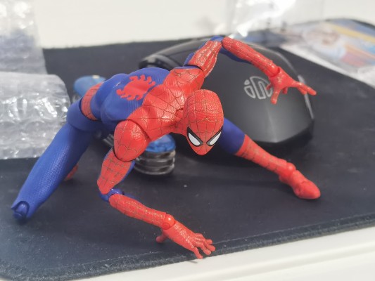 SV-Action 蜘蛛侠: 平行宇宙 彼得·B·帕克 / 蜘蛛侠