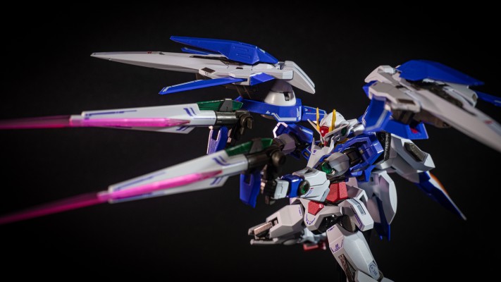 METAL ROBOT魂 机动战士高达00V 00斩击强化模组（七剑装备）+GN剑II 步枪模式