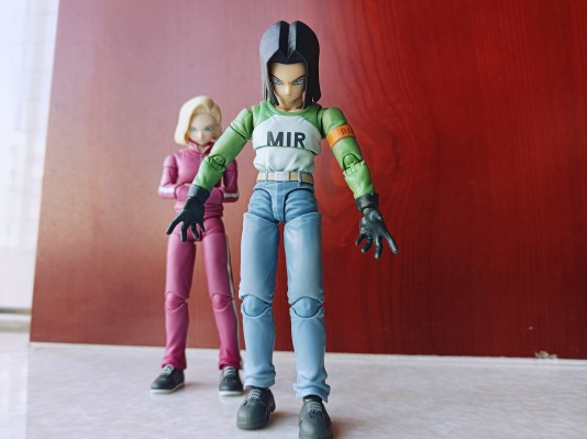 S.H.Figuarts 龙珠超 人造人17号 -宇宙生存篇-