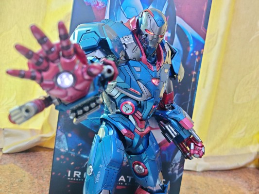 电影杰作 复仇者联盟4：终局之战 战争机器(詹姆斯·罗德斯)