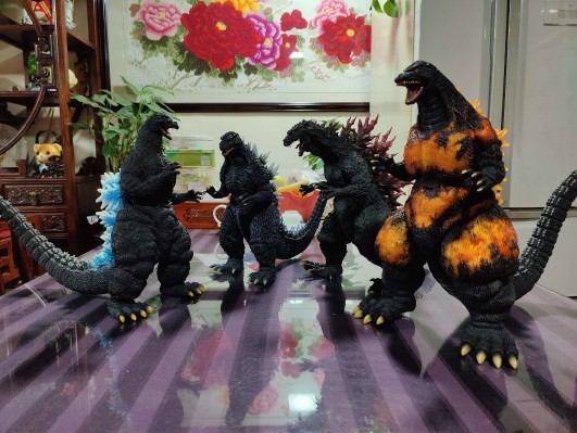 东宝30cm系列 酒井裕司造型杰作 哥斯拉大战王者基多拉 哥斯拉(1991) 网走市激斗！哥斯拉商店限定 放射热线版