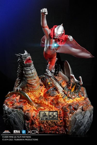 奥特曼55周年纪念雕像——奥特曼