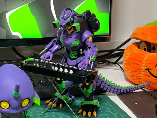 千奇百怪初号机