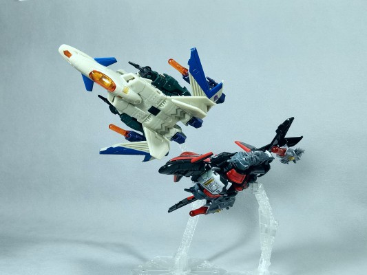 变形金刚 日版 UN26 雷翼