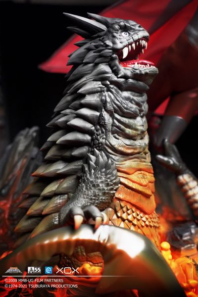 奥特曼55周年纪念雕像——奥特曼