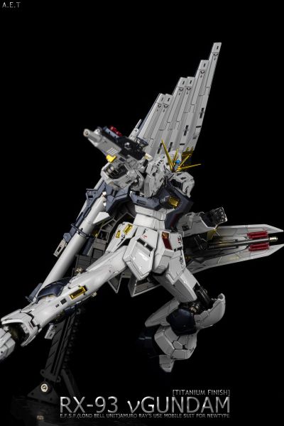 RG 1/144 高达基地专属商品   ν高达［钛金质感］