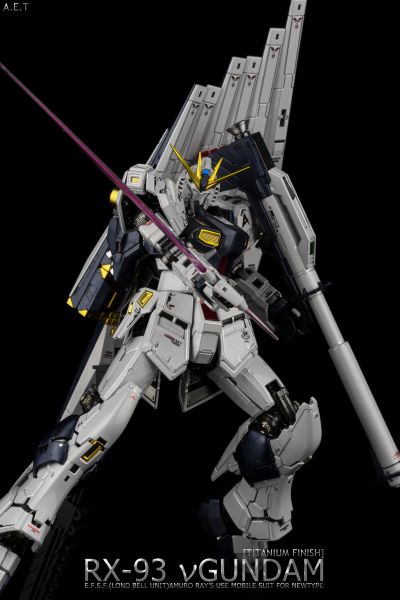 RG 1/144 高达基地专属商品   ν高达［钛金质感］
