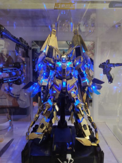 PG  机动战士高达独角兽(UC): 七十二分之一 RX-0 独角兽高达3号机 凤凰/菲尼克斯