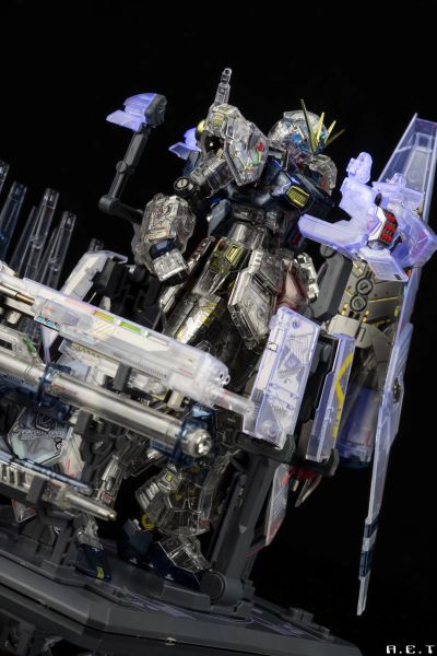 RG 机动战士高达 逆袭的夏亚 MSV 重武装型Nu高达 [透明配色]