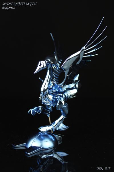 HQS+ 圣斗士星矢 白鸟座冰河