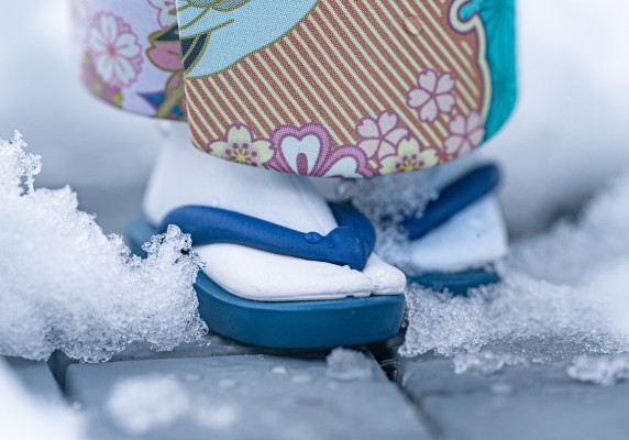 摇曳露营△第二季 志摩凛 振袖