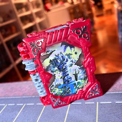 假面骑士圣刃 DX全知全能之力 与 魔导奇幻驱动书 加  破灭驱动器腰带