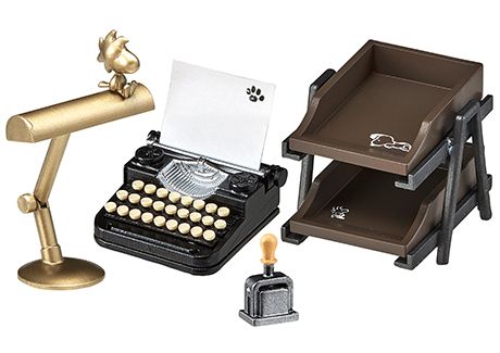 花生漫画  史努比的复古写作室