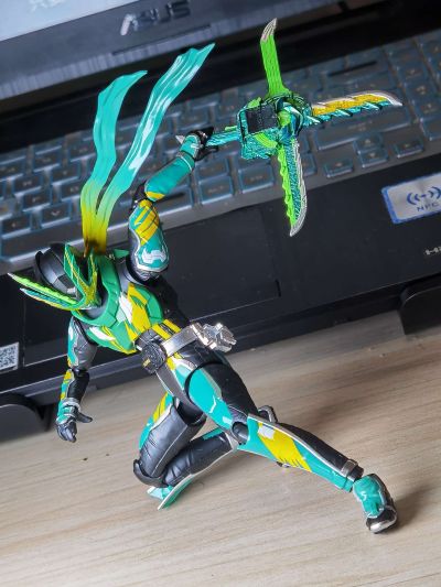 S.H.Figuarts  假面骑士剑斩 猿飞忍者传