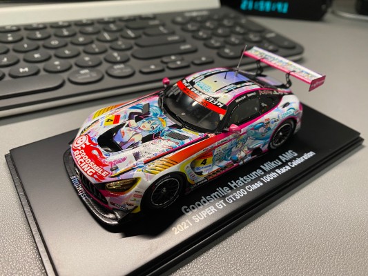 GOODSMILE 初音未来 AMG 2021 SUPER GT参战100战纪念版