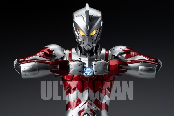 机动奥特曼 艾斯奥特曼装甲  （动画版）