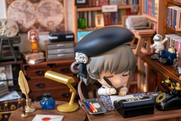 花生漫画  史努比的复古写作室