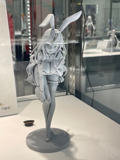 美山天音 兔女郎