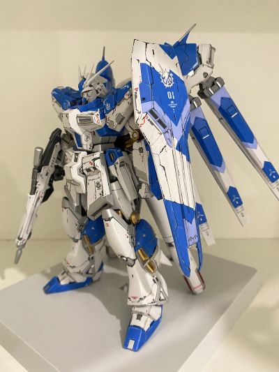 RG 1/144  Hi-ν高达