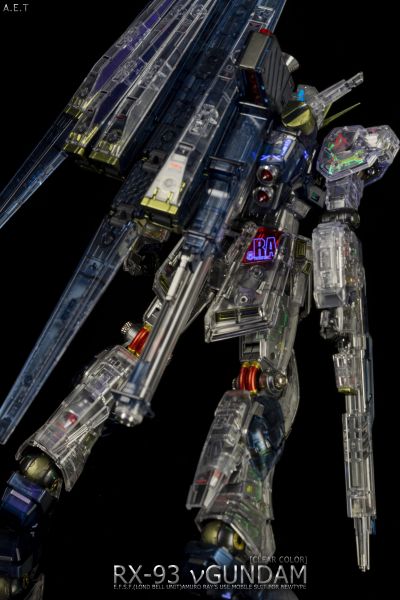 RG 机动战士高达 逆袭的夏亚 MSV 重武装型Nu高达 [透明配色]