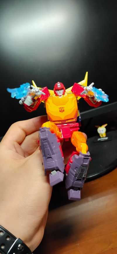 变形金刚玩具 经典电影系列 86-04 航行家级 变形金刚大电影 汽车人 热破