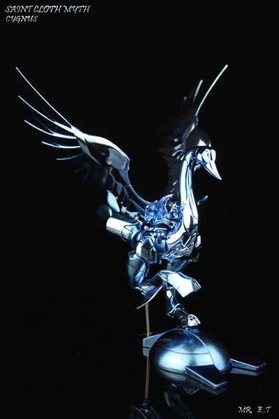 HQS+ 圣斗士星矢 白鸟座冰河