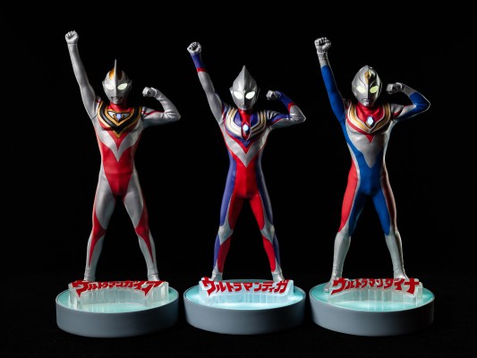 真的杰作系列PLUS 盖亚奥特曼V2 登场造型