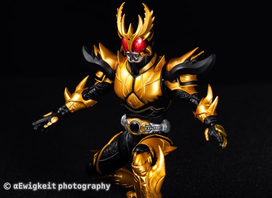 S.H.Figuarts(真骨雕制法)  假面骑士帝骑系列  假面骑士空我 升华究极形态